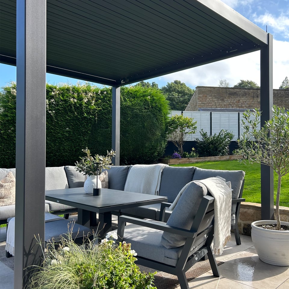 Bioclimatic Pergola